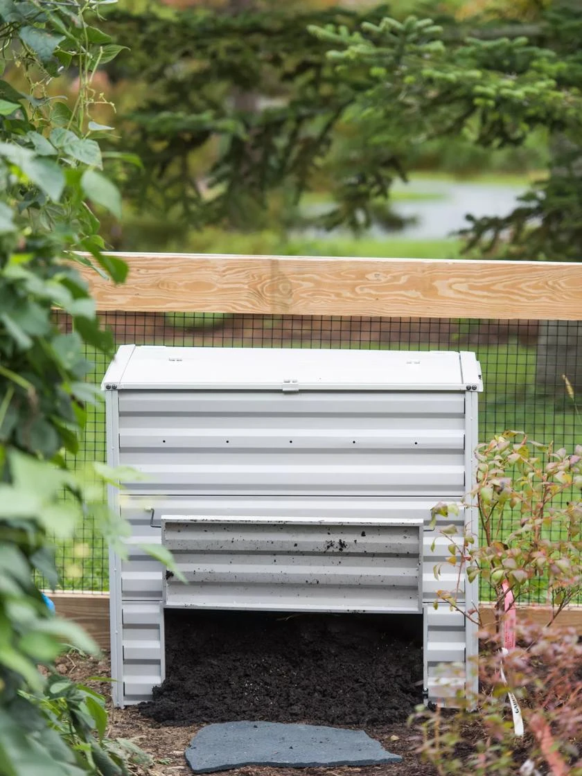 Demeter Metal Compost Bin 2 Demeter Metal Compost Bin - Image 2