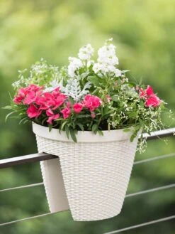 Weave Round Railing Planter, 11" -Bloomgear Garden Shop 8598370 8580 tif