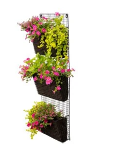 Wire Wall Pockets Vertical Gardens -Bloomgear Garden Shop 8609201 0407 tif