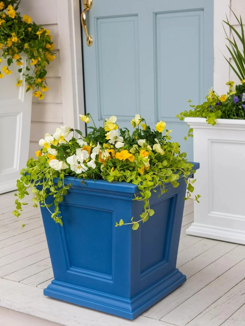 Fairfield Self-Watering Square Planter, 16” X 16” 1 Fairfield Self-Watering Square Planter, 16” X 16”